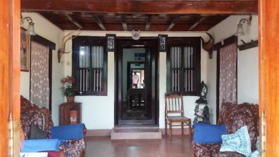 Sardar Bahadur's Heritage Bungalow Estate Stay Napoklu Bagian luar foto